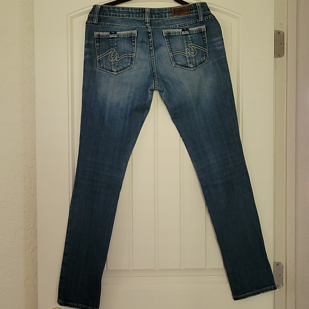 Anoname Jeans